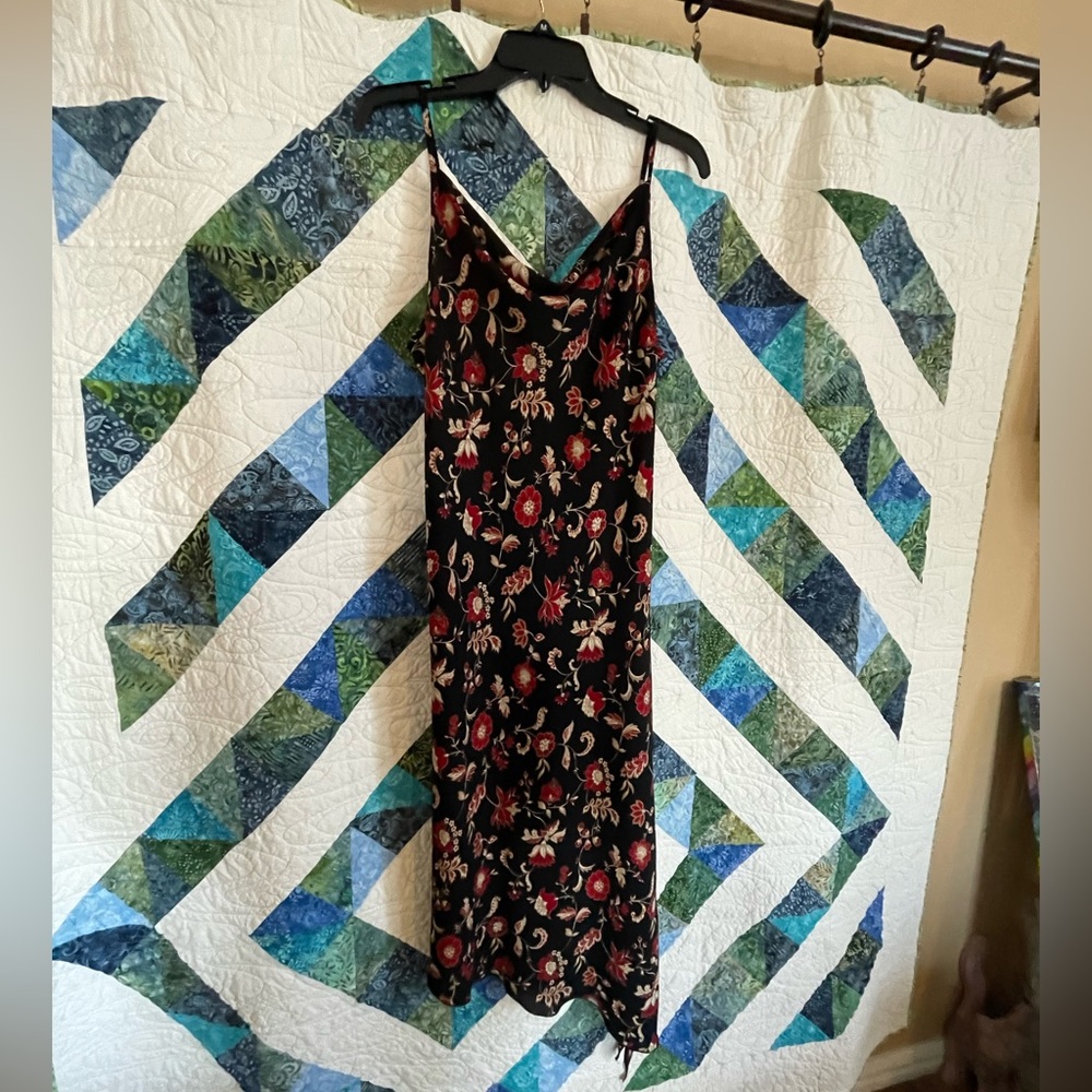 ALYN PAIGE VINTAGE BLACK/RED DRESS